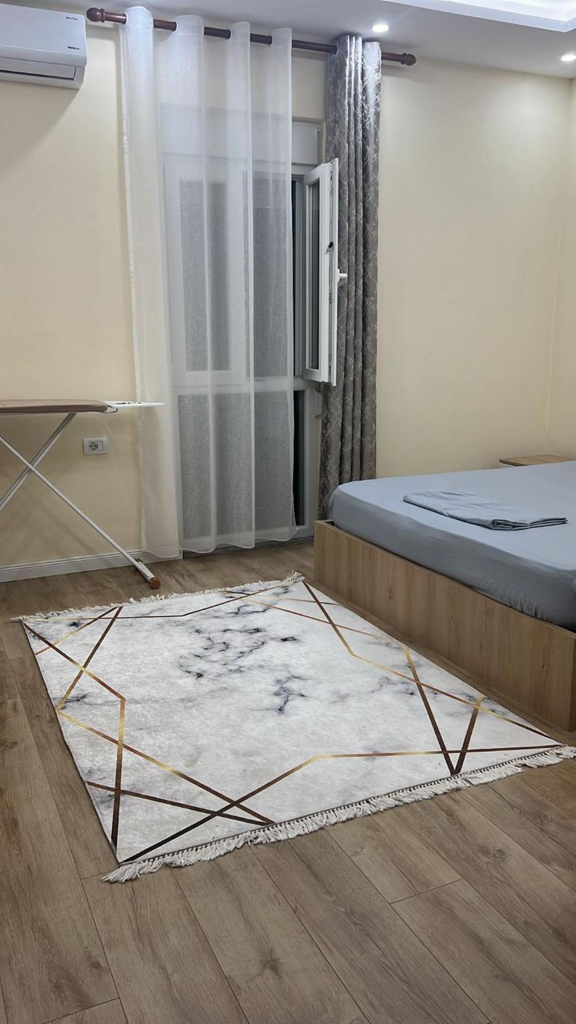 B&B Kroni 1 Shkoder Luaran gambar