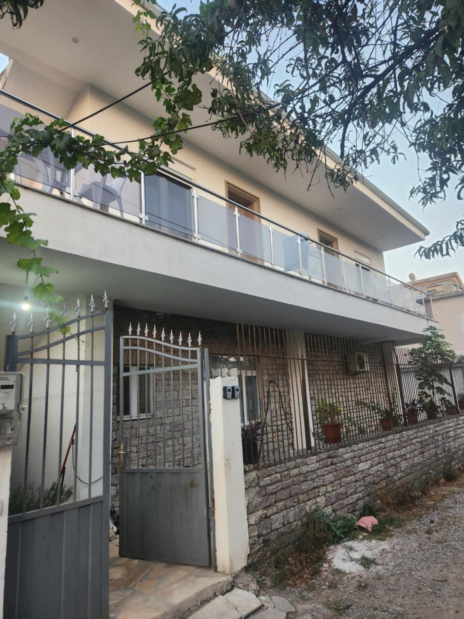 B&B Kroni 1 Shkoder Luaran gambar